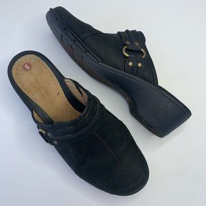 Clarks Unstructured Black Leather Slip-On Buckle Clogs Mules